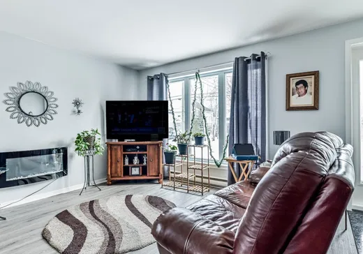 Triplex à vendre - 3456 Rue Bouthillier, Carignan, J3L 0J3