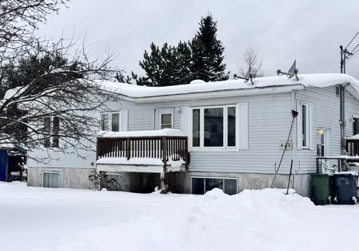Duplex for Sale - 625-627 Route 311 N., Mont-Laurier, J0W 1H0