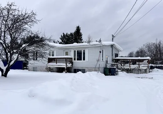 Duplex for Sale - 625-627 Route 311 N., Mont-Laurier, J0W 1H0