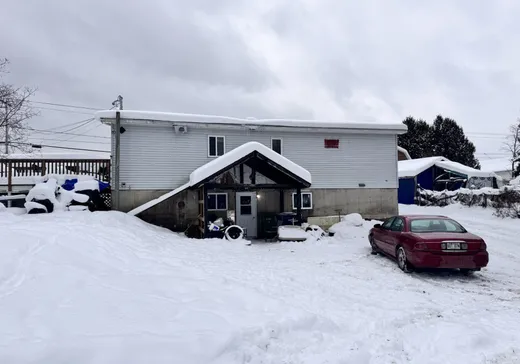 Duplex for Sale - 625-627 Route 311 N., Mont-Laurier, J0W 1H0