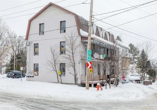 5-Plex for Sale - 70-78 5e Avenue, Grand-Mere, G9T 4Z2