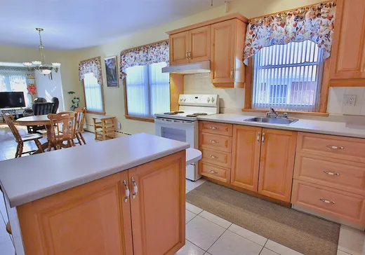 Triplex à vendre - 991 Rue de Cambrai, Sherbrooke, J1H 2R8