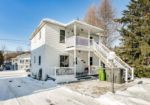Duplex à vendre - 74-76 Rue Rioux, Sherbrooke, J1J 2W7