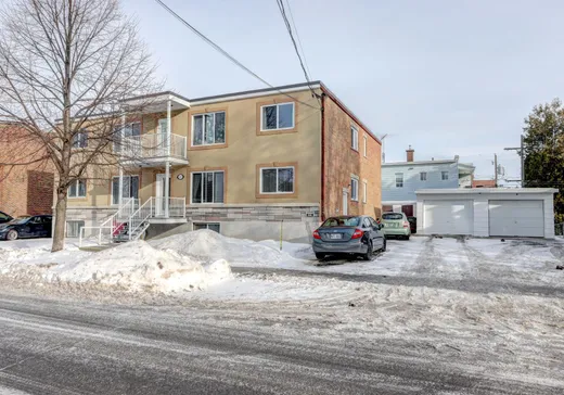 5-Plex à vendre - 2260 Av. Raymond, Saint-Hyacinthe, J2S 7A9