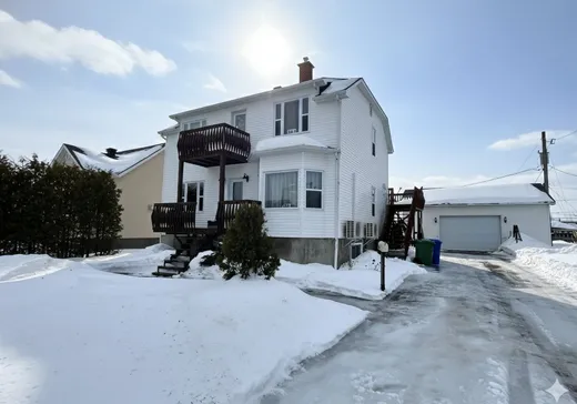 Duplex à vendre - 390-392 Rue Armand-Dumas, Amos, J0Y 1Z0