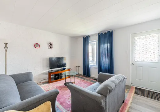 Triplex for Sale - 341-345 Rue Cowie, Granby, J2G 3V8