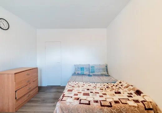 Triplex for Sale - 341-345 Rue Cowie, Granby, J2G 3V8