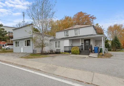 Triplex for Sale - 202-206 Rue Principale, Armagh, G0R 1A0