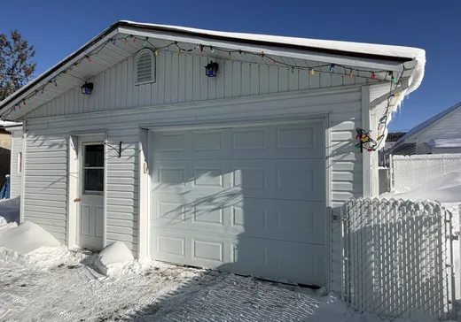 Duplex à vendre - 464-466 Rue St-Eugène, La Tuque, G9X 2T4