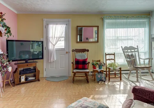 Duplex for Sale - 3861-3863 Rue St-Jacques, Black-Lake, G6H 1W2