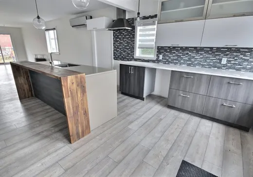 Duplex for Sale - 104 Rue de l'Académie, Victoriaville, G6P 3N4