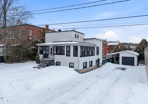 Duplex à vendre - 54-56 Rue Morris, Sherbrooke, J1J 2L9