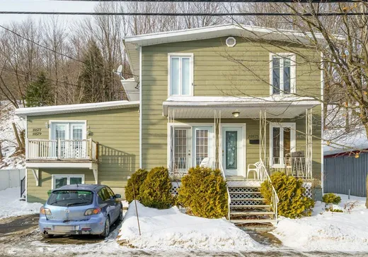 Triplex à vendre - 10575-10579 Av. Royale, Sainte-Anne-de-Beaupré, G0A3C0