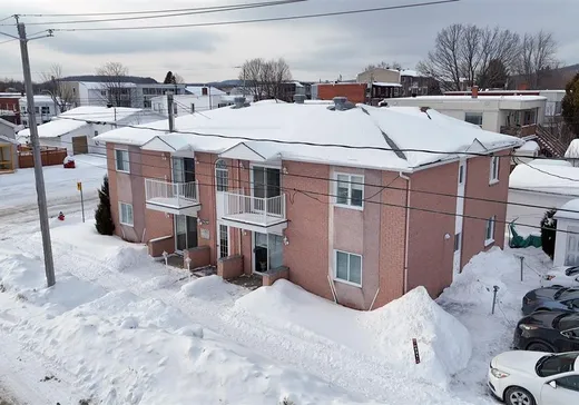 4-Plex à vendre - 2923 Av. La Salle, Shawinigan, G9R 1X3
