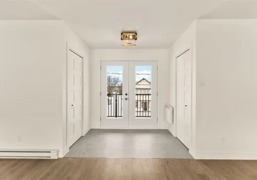 Duplex à vendre - 15-15A Rue Church, Sawyerville, J0B 3A0