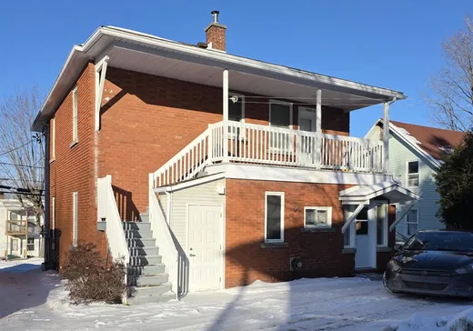 Triplex à vendre - 1420-1422 Rue Galt O., Sherbrooke, J1H 2B1
