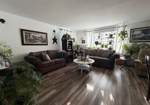 Duplex à vendre - 1-3 Rue Bridge, Pointe-Claire (Île de Montréal), J0B 2H0