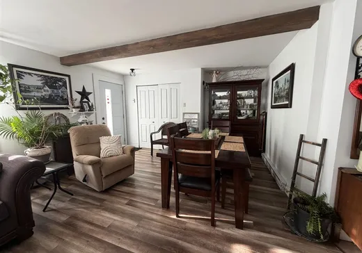 Duplex à vendre - 1-3 Rue Bridge, Pointe-Claire (Île de Montréal), J0B 2H0