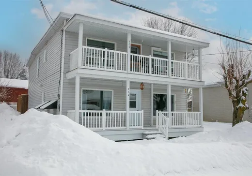 Duplex à vendre - 134-136 Rue de l'Hôtel-de-Ville, East Angus, J0B 1R0