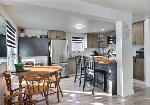 Duplex à vendre - 10-10A Boul. Jutras E., Victoriaville, G6P 4K3