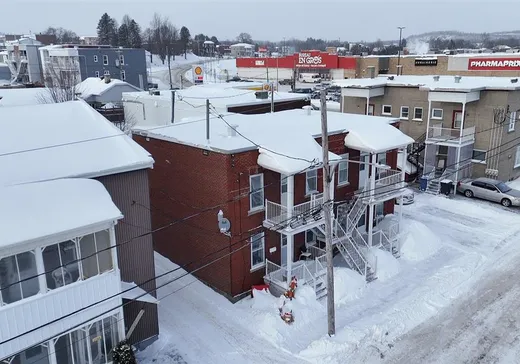 4-Plex à vendre - 2743-2755 Av. Marineau, Shawinigan, G9N 2X9