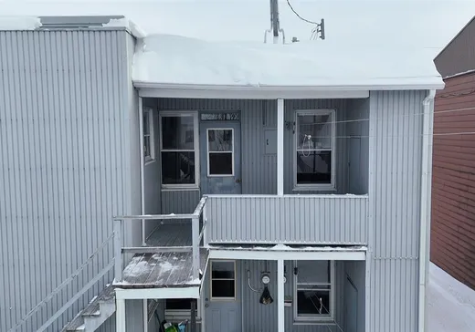 4-Plex à vendre - 2743-2755 Av. Marineau, Shawinigan, G9N 2X9