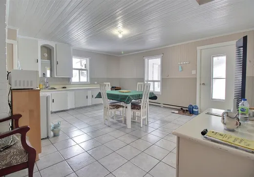 Duplex à vendre - 1161A-1161B Rue de la Frontière, Pohénégamook, G0L 1J0