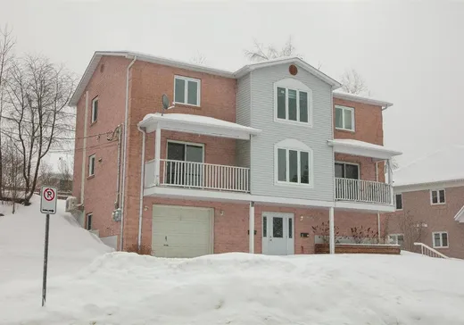 Duplex à vendre - 1020 Rue Walsh, Sherbrooke, J1G 4Y1