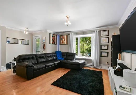 Triplex à vendre - 7070-7074 Boul. des Laurentides, Laval (Auteuil), H7H 1Y4