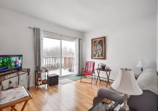 5-Plex à vendre - 58 Rue du Sanctuaire, Trois-Rivières, G8T 4W1