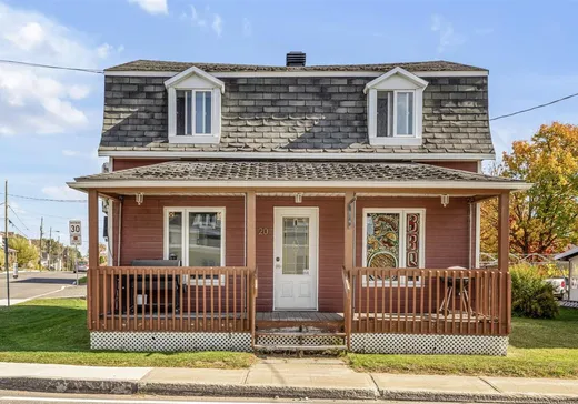 Duplex for sale - 20 Rue du Collège, Pont-Rouge, G3H2Z8
