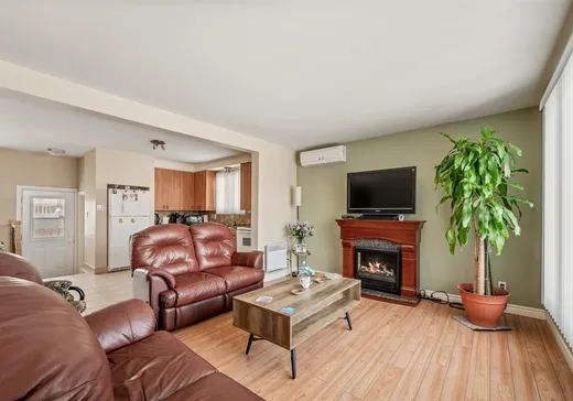 Duplex à vendre - 1-3 Rue Lalemant, Sainte-Anne-de-Beaupré, G0A 3C0