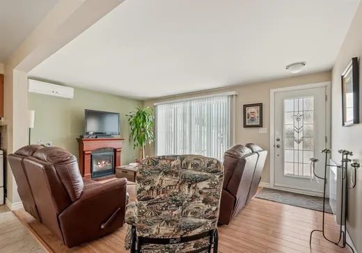 Duplex à vendre - 1-3 Rue Lalemant, Sainte-Anne-de-Beaupré, G0A 3C0