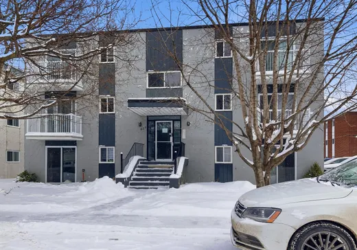 5-Plex à vendre - 929 Rue Beaudry, Saint-Jean-sur-Richelieu, J3A 1C6