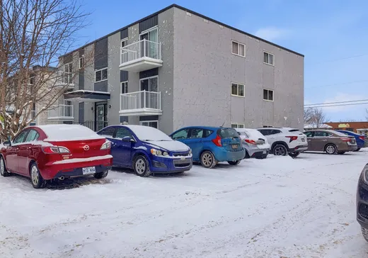 5-Plex à vendre - 929 Rue Beaudry, Saint-Jean-sur-Richelieu, J3A 1C6