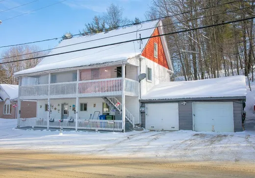 Duplex à vendre - 634-636 Rue McIver, Bury, J0B1J0