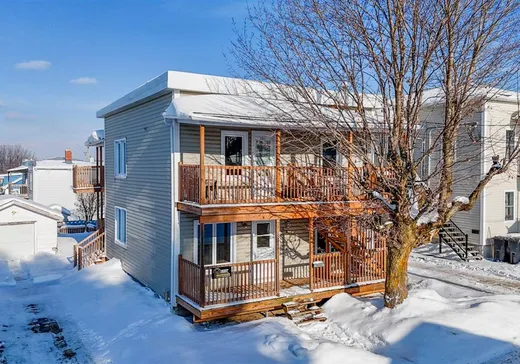 Duplex à vendre - 249-251 Rue St-Joseph, Val des Sources, J1T1E5