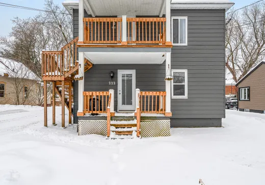 Triplex for Sale - 220-222 Rue Church, Cowansville, J2K 3G8
