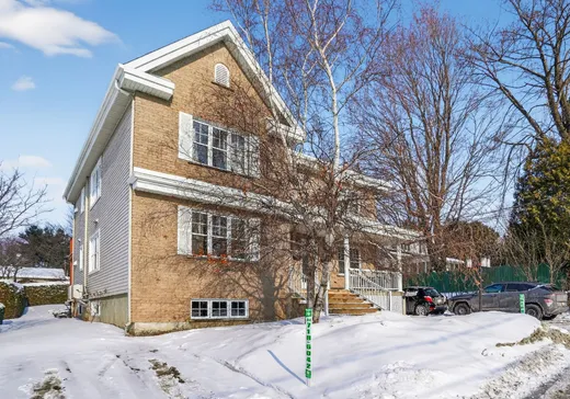 Triplex for Sale - 100-104 10e Avenue, Carignan, J3L 3P3