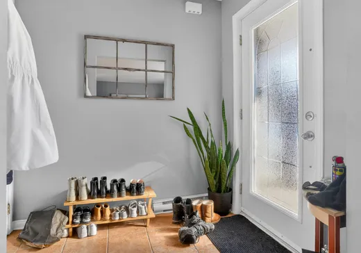 Triplex for Sale - 100-104 10e Avenue, Carignan, J3L 3P3