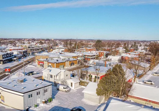 Duplex à vendre - 3-3A Rue De Courval, Victoriaville, G6P 4W2