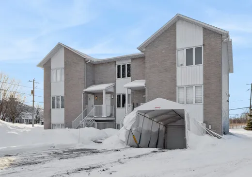 4-Plex à vendre - 697 Rue Pie-XII, Vaudreuil-Dorion, J7V 8S2