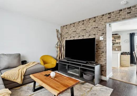 4-Plex à vendre - 697 Rue Pie-XII, Vaudreuil-Dorion, J7V 8S2