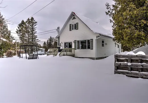 Triplex à vendre - 1448-1452 Rue Principale, Mont-Blanc, J0T 2G0