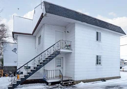 Duplex à vendre - 216-218 Rue Jacques-Cartier, Salaberry-de-Valleyfield, J6T 4S5