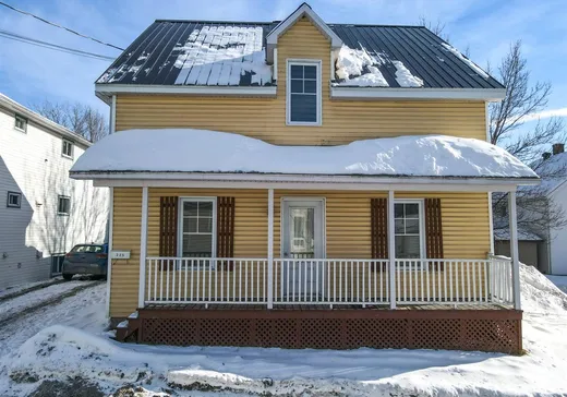 Duplex for Sale - 225 22e Rue, Saint-Georges, G5Y 4P1