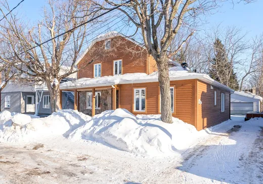 Duplex for Sale - 422-424 Rue du Christ-Roi, Lévis, G6V 6E3