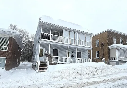 Triplex à vendre - 38-40 Rue Barras, Lévis, G6V2M3