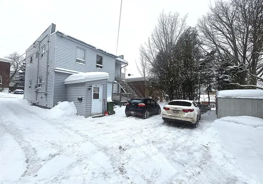 Triplex à vendre - 38-40 Rue Barras, Lévis, G6V 2M3