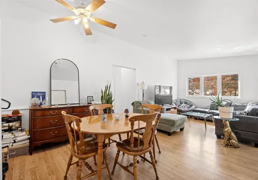 Triplex à vendre - 1141-1145 Rue Émile-Cochand, Sainte-Adèle, J8B 2P6